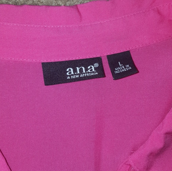 Top - Picture 2 of 2